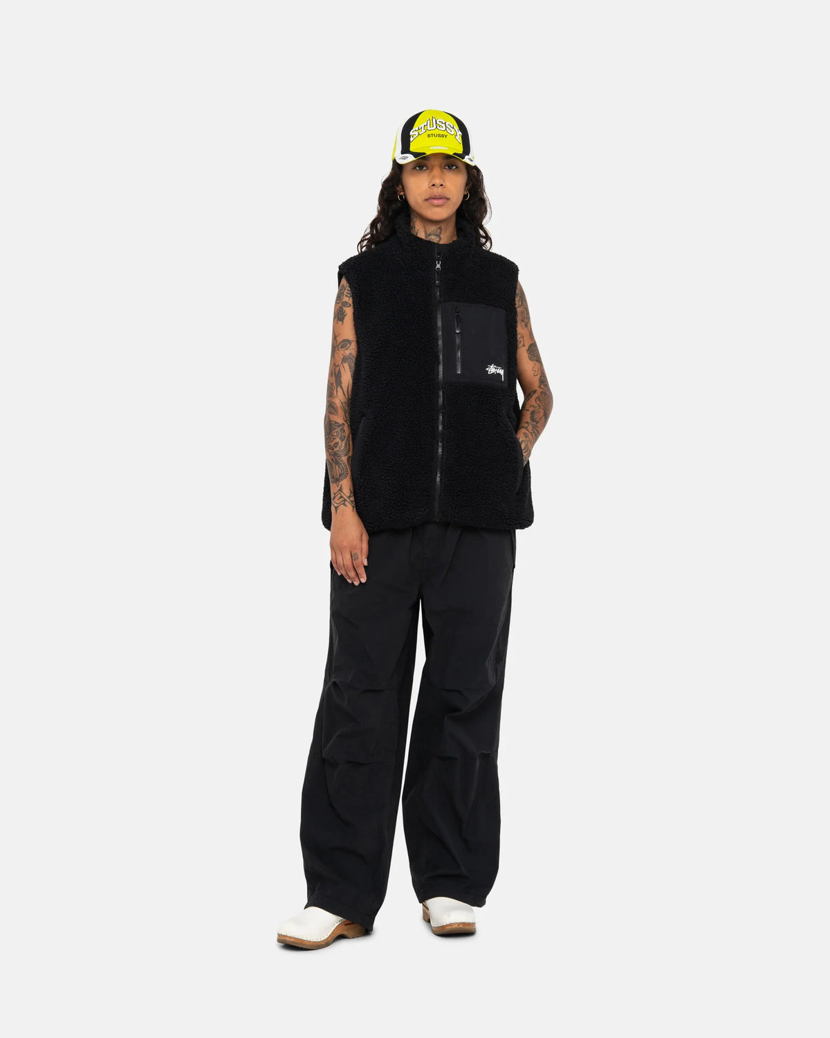 SHERPA REVERSIBLE VEST /STUSSY/ BLACK