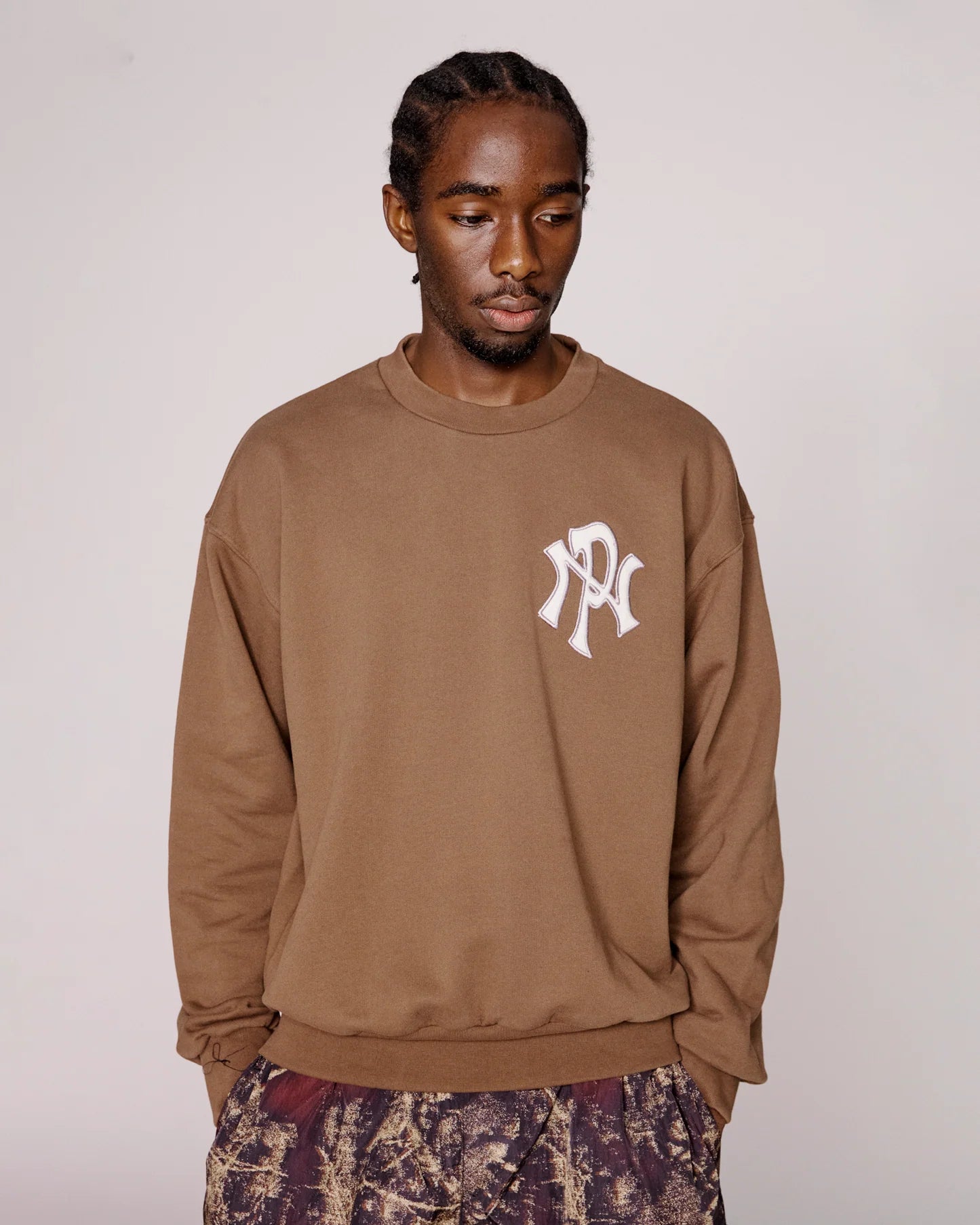 NYP Sweatshirt / NO PROBLEMO / BROWN