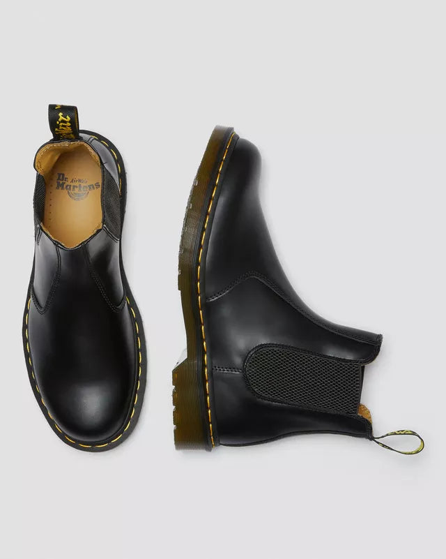 2976 YELLOW STITCH SMOOTH LEATHER CHELSEA BOOTS Dr. MARTENS Spoon Clothes