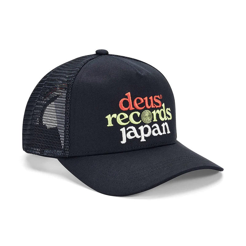 Strata Trucker / deus ex machina