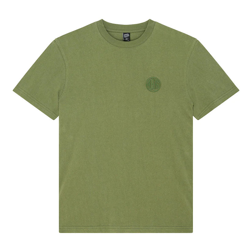 Pill Logo Tee / deus ex machina / pine green
