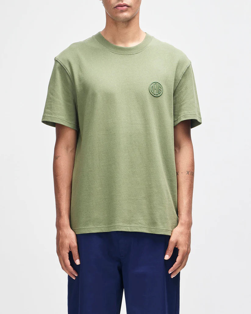 Pill Logo Tee / deus ex machina / pine green