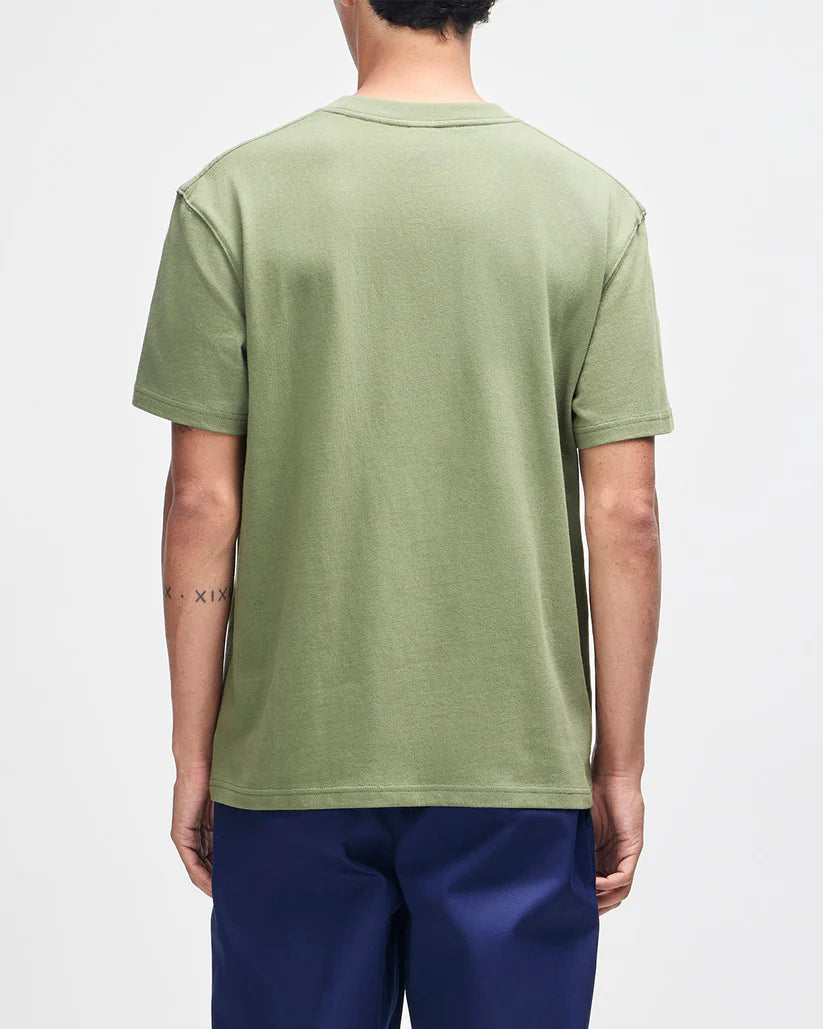 Pill Logo Tee / deus ex machina / pine green