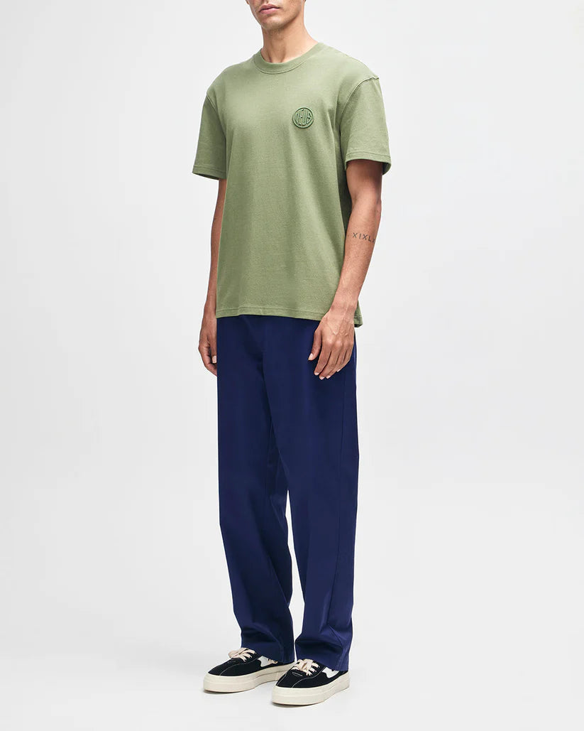 Pill Logo Tee / deus ex machina / pine green