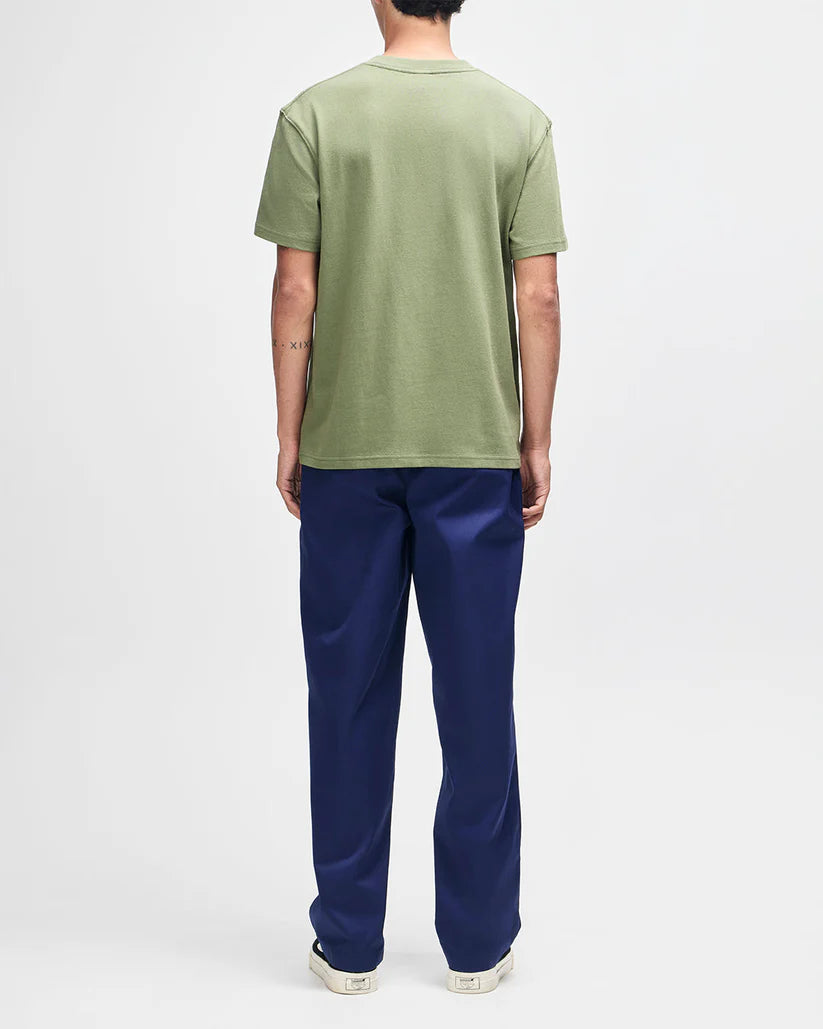 Pill Logo Tee / deus ex machina / pine green
