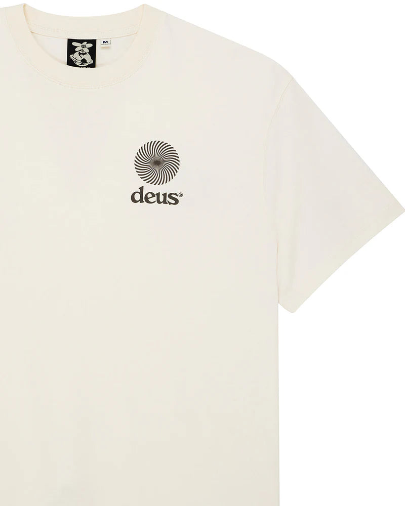strata tee / deus ex machina / natural
