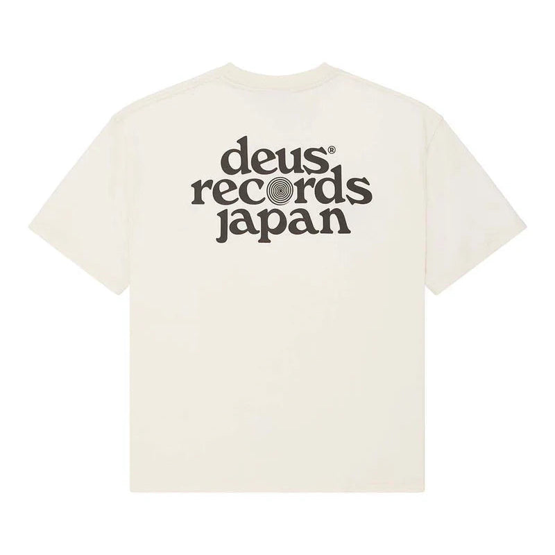 strata tee / deus ex machina / natural