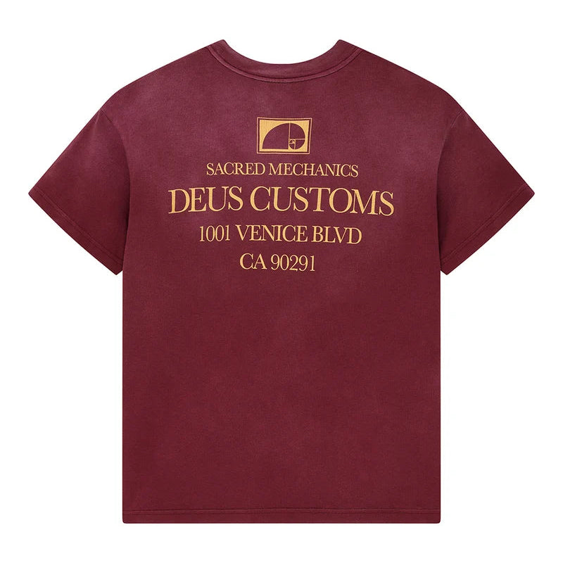 Perfect Ratio Tee / deus ex machina / Riding Red