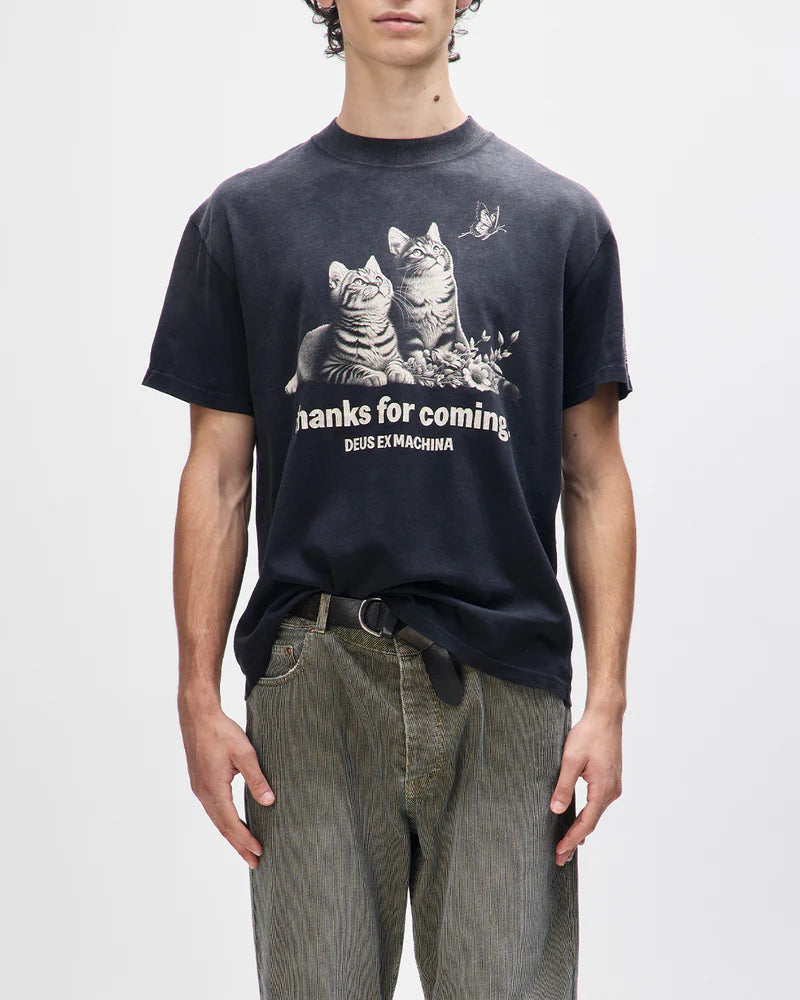 Ostinato Tee / deus ex machina / anthracite