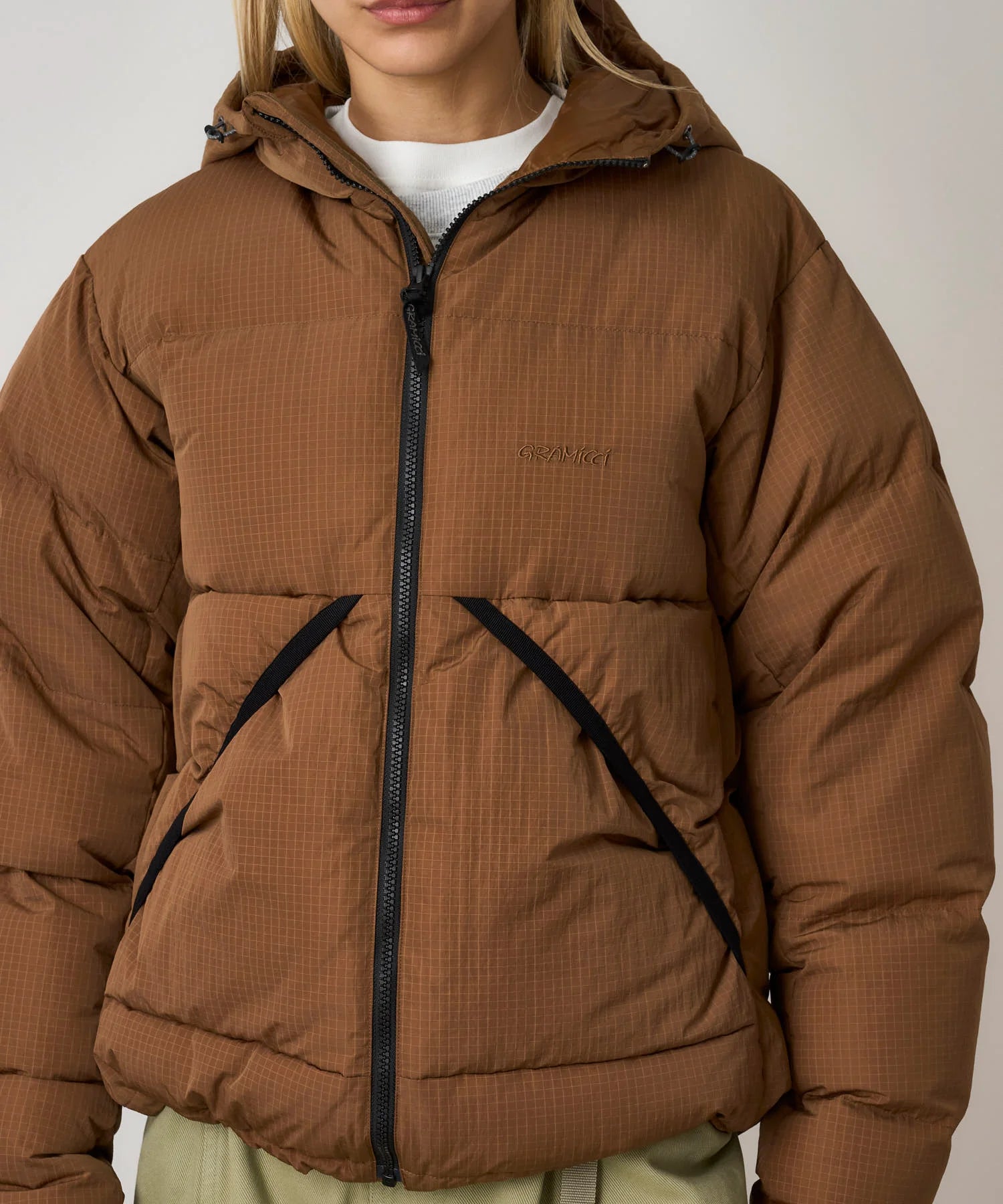 Down Puffer Hooded Jacket / GRAMICCI / BROWN