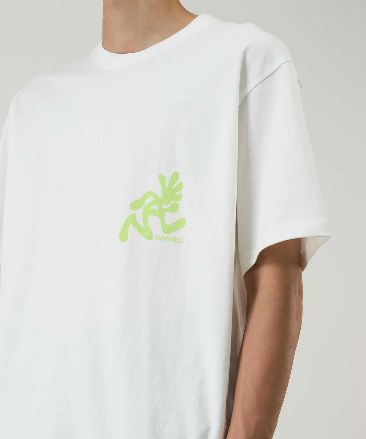 Gramicci Running Man Tee / white