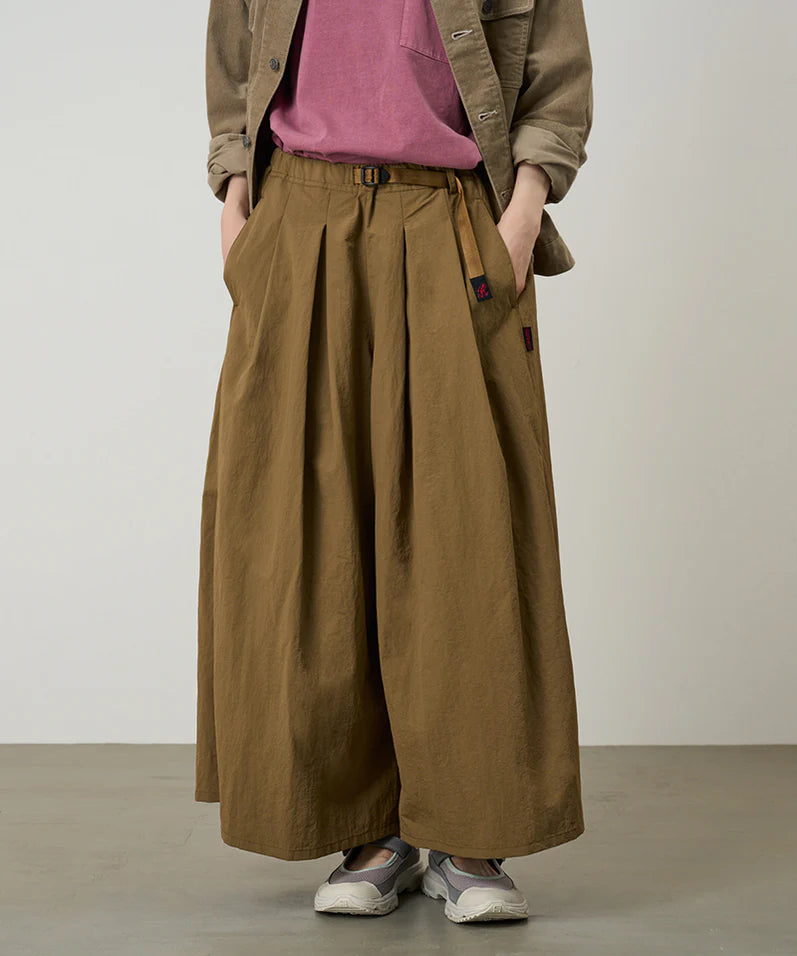 NYLON FLARE PANT / gramicci / coyote