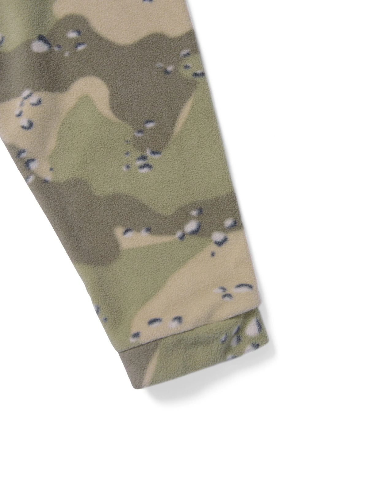 Hooded Fleece Half Zip Pullover Camo / THIS IS NEVER THAT