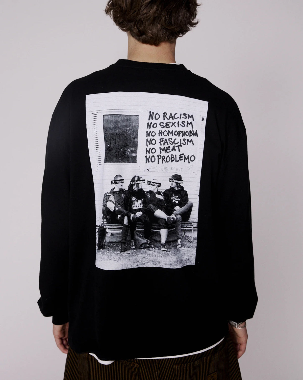 No War Ls Tee / no problemo / black