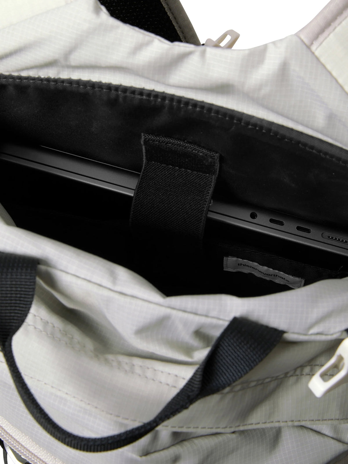 SP-Logo Field Backpack 28 Grey - Cordura®  thisisneverthat