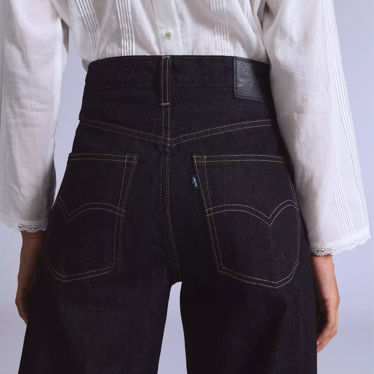women's Drop Barrel Jeans / Levi's® Blue Tab™ / dark wash