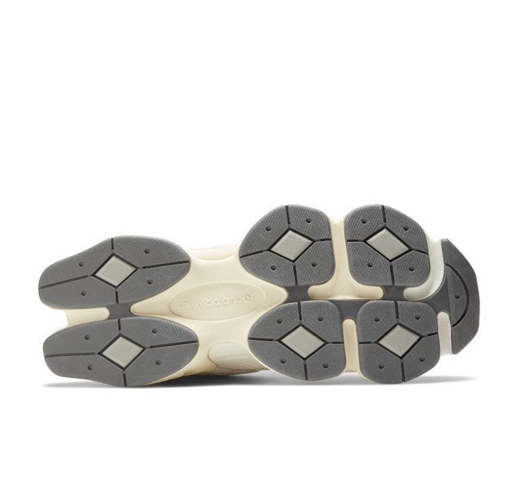 U9060ECA / NEW BALANCE / SEA SALT-METALLIC