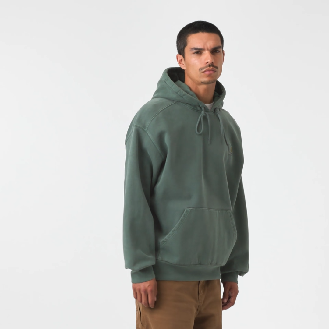 Hooded Vista Sweat / carhartt wip / Dark Scarab, Garment dyed