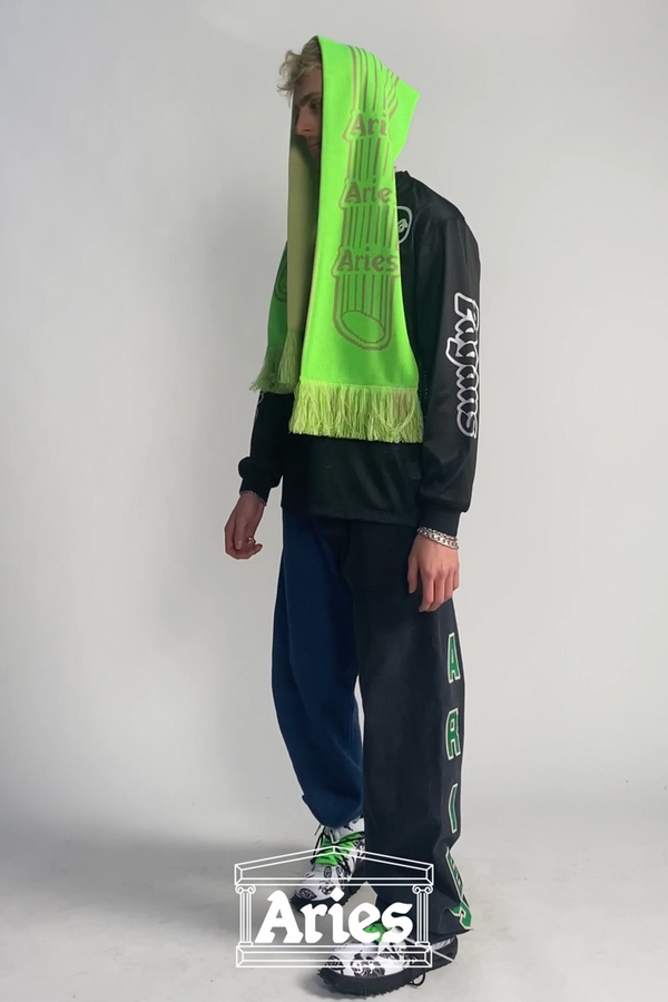 videoframe_4420_600x.png?v=