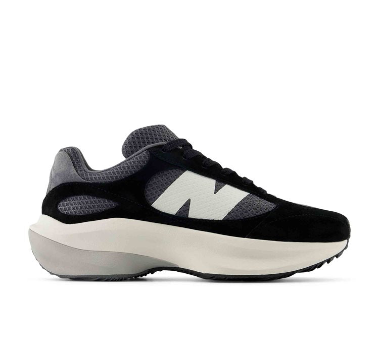 WRPDCCG Runner / NEW BALANCE / BLACK