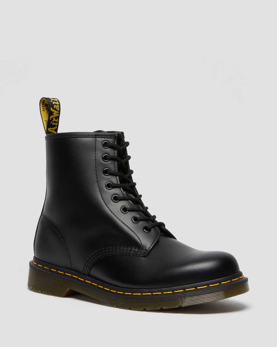 1460 SMOOTH LEATHER LACE UP BOOTS / Dr.Martens